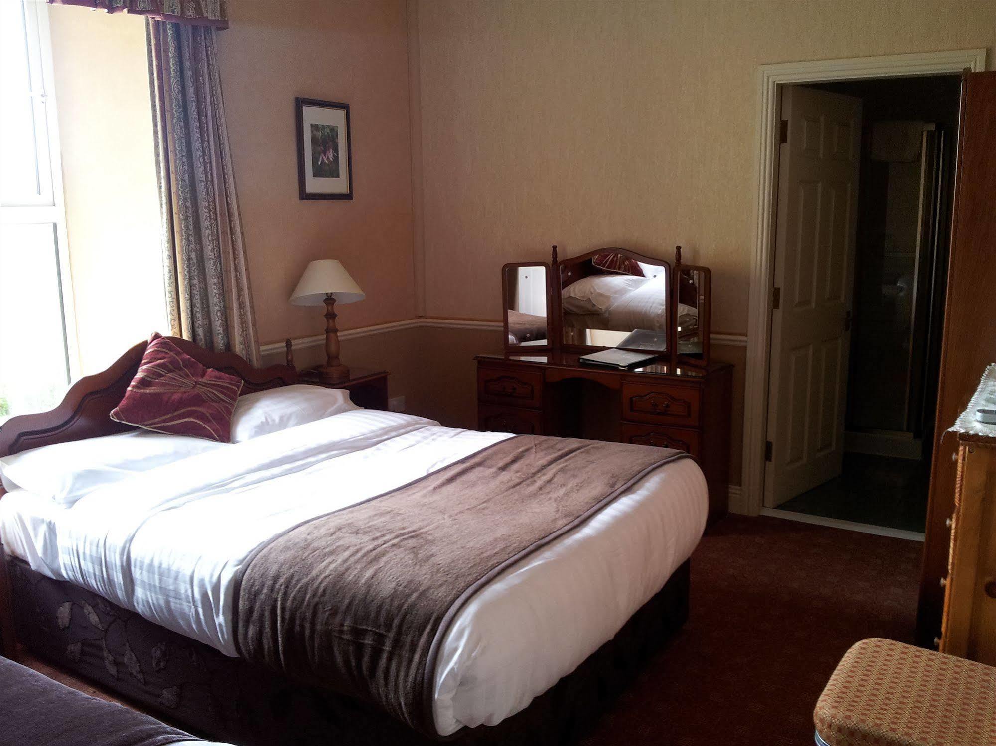 Royal Spa Hotel Lisdoonvarna Extérieur photo